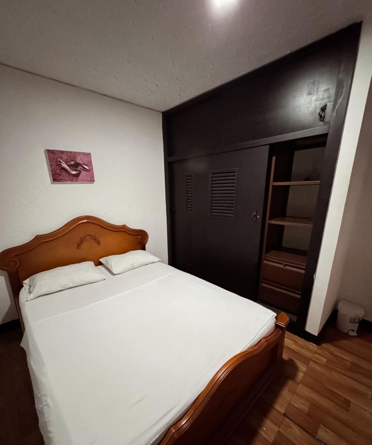 Santiago Dc Hostal 420 Weedfriendly Cali Buitenkant foto